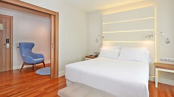 NH Barcelona Les Corts