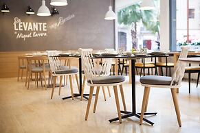 NH Castellón Mindoro Hotel