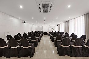 NH Castellón Mindoro Hotel