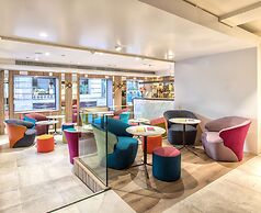 NH Collection Madrid Colón