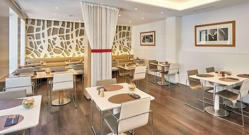 NH Collection Madrid Colón