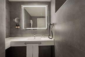 NH Collection Madrid Colón