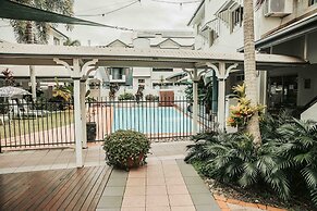 Cairns Queens Court