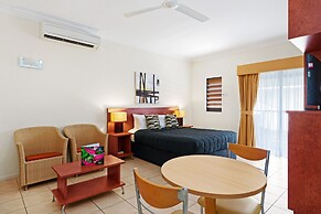 Cairns Queens Court