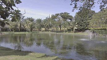 Cyberview Resort & Spa