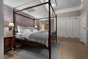 Home Hotel Bastion