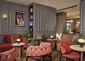 Radisson RED Berlin Kudamm