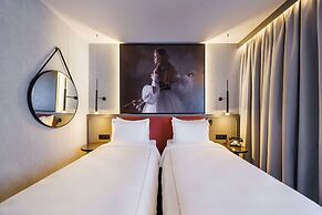 Radisson RED Berlin Kudamm