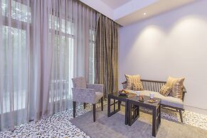 The Manor - New Delhi