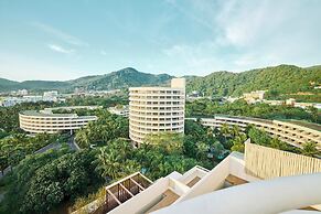 Pullman Phuket Karon Beach Resort