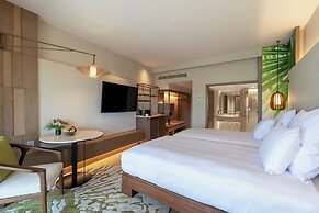 Pullman Phuket Karon Beach Resort