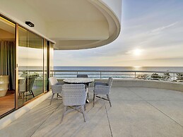 Pullman Phuket Karon Beach Resort