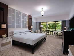 Pullman Phuket Karon Beach Resort