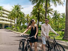 Pullman Phuket Karon Beach Resort