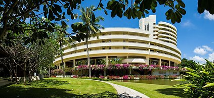 Pullman Phuket Karon Beach Resort