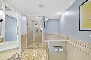 Pullman Phuket Karon Beach Resort