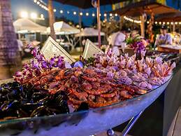 Pullman Phuket Karon Beach Resort