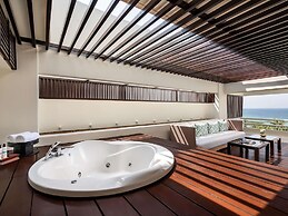 Pullman Phuket Karon Beach Resort