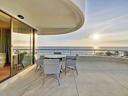 Pullman Phuket Karon Beach Resort