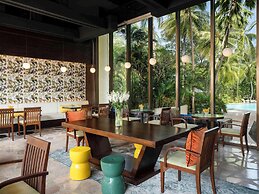 Pullman Phuket Karon Beach Resort