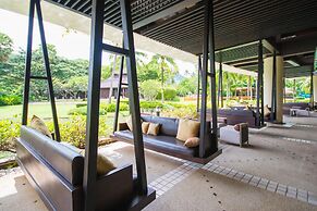 Pullman Phuket Karon Beach Resort