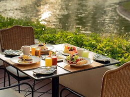 Pullman Phuket Karon Beach Resort