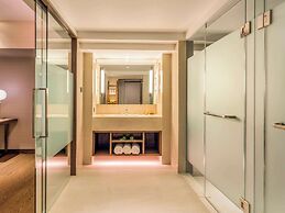 Pullman Phuket Karon Beach Resort