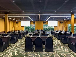 Pullman Phuket Karon Beach Resort