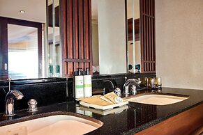 Pullman Phuket Karon Beach Resort