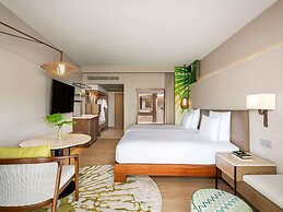 Pullman Phuket Karon Beach Resort