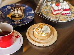 Pullman Phuket Karon Beach Resort