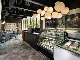 Pullman Phuket Karon Beach Resort