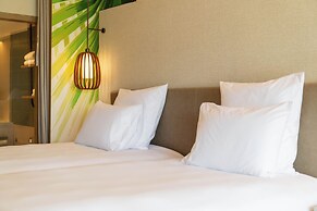 Pullman Phuket Karon Beach Resort