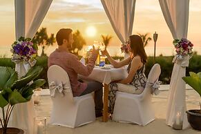 Pullman Phuket Karon Beach Resort