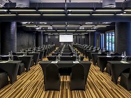 Pullman Phuket Karon Beach Resort