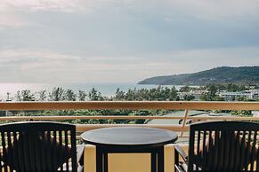 Pullman Phuket Karon Beach Resort