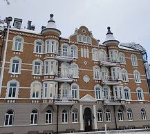 Home Hotel Plaza