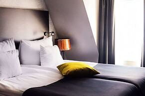Home Hotel Plaza