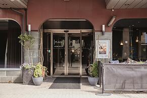 Home Hotel Plaza