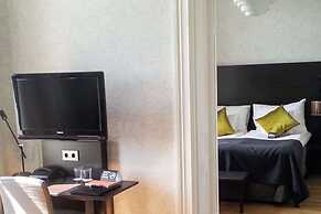 Home Hotel Plaza
