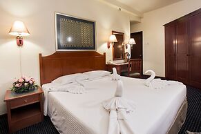 Rainbow Paradise Beach Resort