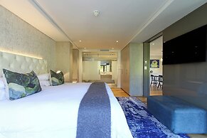 Vineyard Hotel