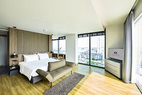 TK Palace Hotel & Convention