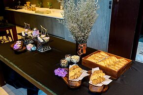 TK Palace Hotel & Convention