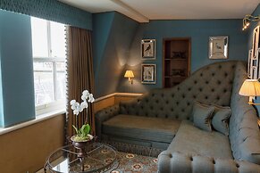 The Milestone Hotel