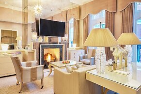 The Milestone Hotel