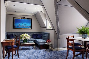 The Milestone Hotel
