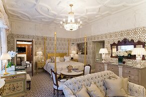 The Milestone Hotel