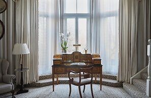 The Milestone Hotel