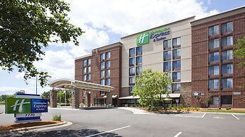 Holiday Inn Express & Suites Bloomington - MPLS Arpt Area W, an IHG Ho